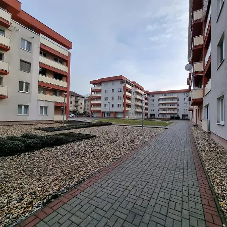 Banska - Centre & Private Parking Apartment