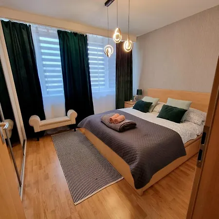 Banska - Centre & Private Parking *