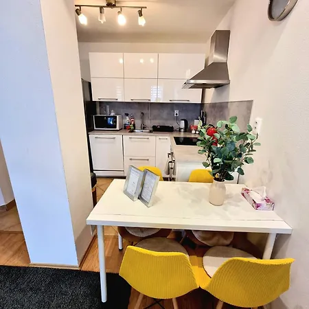 Banska - Centre & Private Parking *